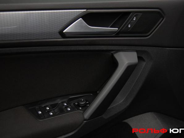 Volkswagen Tiguan II Рестайлинг с пробегом 2021 года, цена 3 178 000 рублей, 72098 км, внедорожник, Автокод Объявления