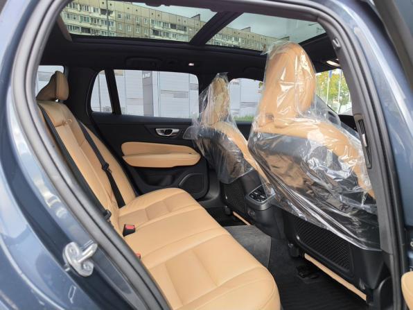 Volvo V60 Cross Country II с пробегом 2023 года, цена 6 250 000 рублей, 39628 км, универсал, Автокод Объявления