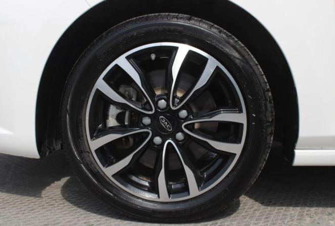 JAC J7 I с пробегом 2023 года, цена 1 595 000 рублей, 32607 км, лифтбек, Автокод Объявления