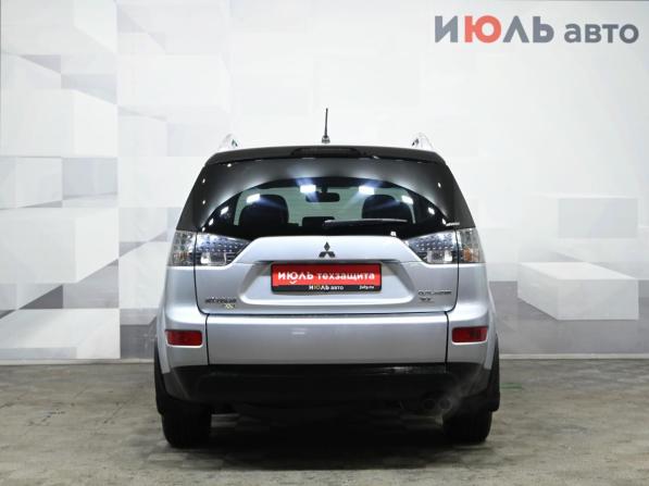Mitsubishi Outlander II с пробегом 2006 года, цена 950 000 рублей, 285055 км, внедорожник, Автокод Объявления