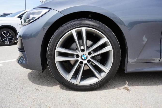 BMW 3 серии VII (G2x) с пробегом 2019 года, цена 3 340 000 рублей, 107000 км, седан, Автокод Объявления