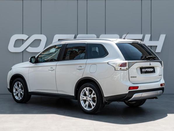 Mitsubishi Outlander III Рестайлинг с пробегом 2014 года, цена 1 860 000 рублей, 109946 км, внедорожник, Автокод Объявления