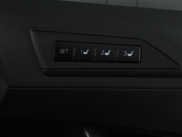 Toyota Vellfire II Рестайлинг с пробегом 2018 года, цена 5 165 000 рублей, 128486 км, минивэн, Автокод Объявления