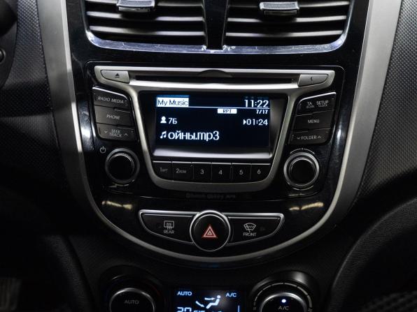 Hyundai Solaris I Рестайлинг с пробегом 2014 года, цена 840 000 рублей, 150921 км, хэтчбек, Автокод Объявления