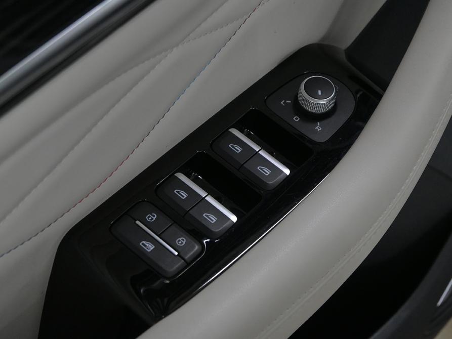 Geely Monjaro I Москва  - изображение 14