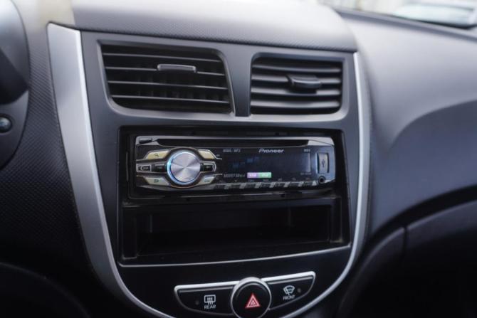 Hyundai Solaris I с пробегом 2012 года, цена 799 000 рублей, 152237 км, седан, Автокод Объявления