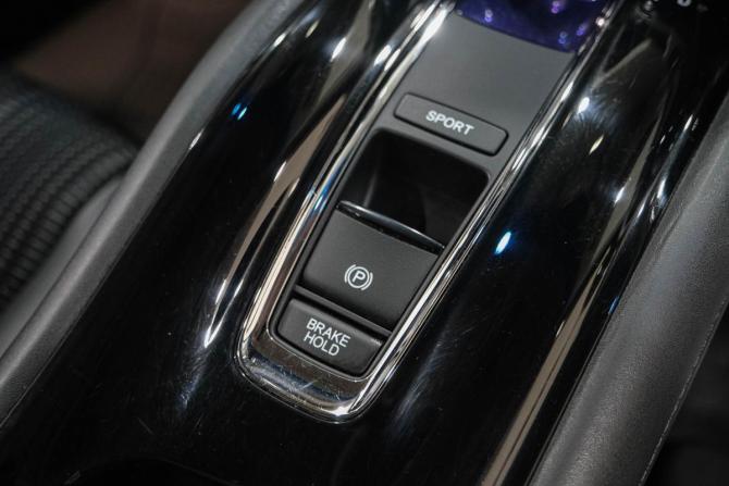 Honda Vezel I с пробегом 2014 года, цена 1 469 000 рублей, 160000 км, внедорожник, Автокод Объявления