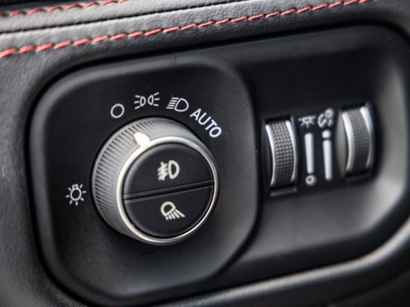 Ram 1500 V с пробегом 2022 года, цена 12 998 000 рублей, 44786 км, offers.body_type.unknown, Автокод Объявления