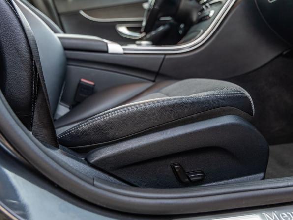 Mercedes-Benz C-Класс IV (W205) Рестайлинг с пробегом 2019 года, цена 2 798 000 рублей, 88534 км, седан, Автокод Объявления