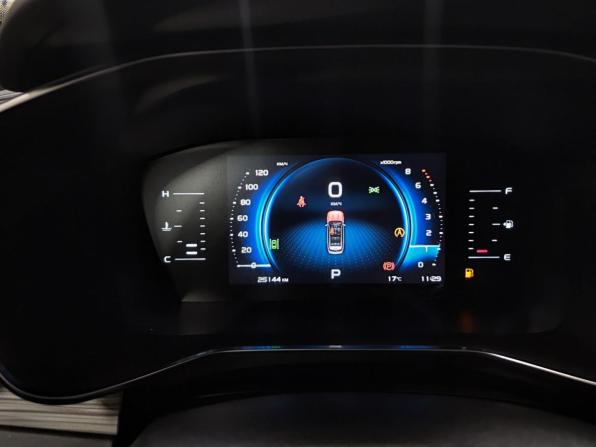 Geely Atlas Pro с пробегом 2023 года, цена 2 360 000 рублей, 25144 км, внедорожник, Автокод Объявления