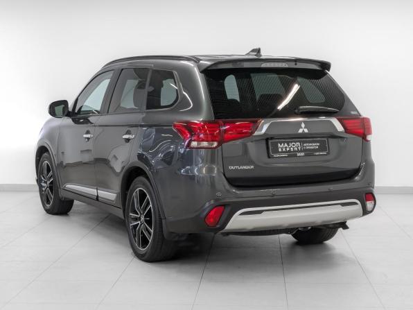Mitsubishi Outlander III Рестайлинг 3 с пробегом 2022 года, цена 2 795 000 рублей, 65823 км, внедорожник, Автокод Объявления