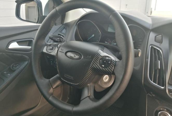Ford Focus III Рестайлинг с пробегом 2015 года, цена 880 000 рублей, 159385 км, универсал, Автокод Объявления