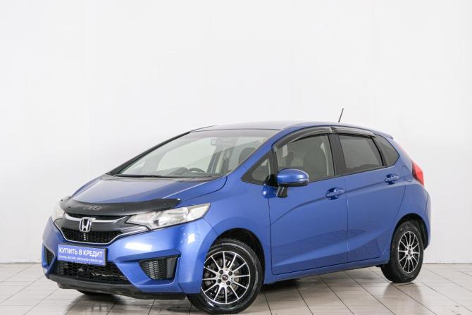 Honda Fit III с пробегом 2016 года, цена 999 000 рублей, 110212 км, хэтчбек, Автокод Объявления