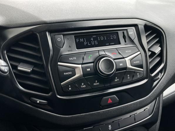 Lada (ВАЗ) Vesta I с пробегом 2022 года, цена 1 257 000 рублей, 49514 км, универсал, Автокод Объявления