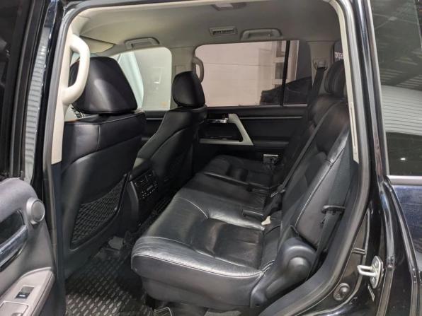 Toyota Land Cruiser 200 Series Рестайлинг 1 с пробегом 2012 года, цена 3 190 000 рублей, 391615 км, внедорожник, Автокод Объявления
