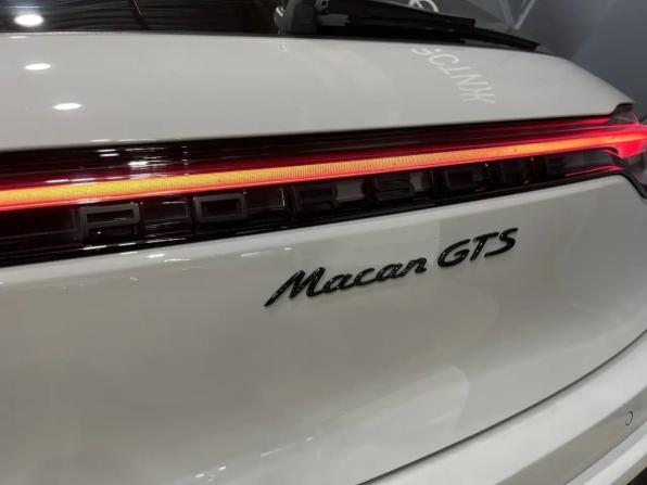 Porsche Macan I Рестайлинг 2 с пробегом 2021 года, цена 7 830 000 рублей, 15250 км, внедорожник, Автокод Объявления