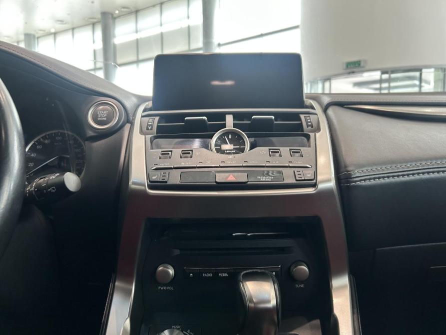 Lexus NX I Рестайлинг Казань  - изображение 18