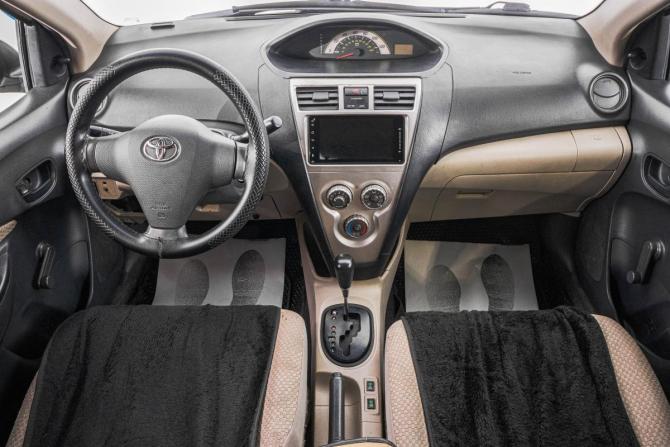 Toyota Yaris II с пробегом 2006 года, цена 449 000 рублей, 330000 км, седан, Автокод Объявления