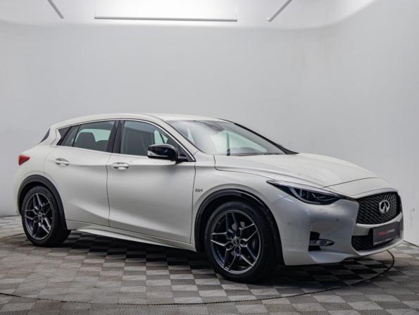 Infiniti Q30 с пробегом 2017 года, цена 2 240 000 рублей, 76206 км, хэтчбек, Автокод Объявления