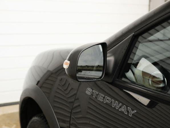Renault Logan II Рестайлинг с пробегом 2021 года, цена 1 232 000 рублей, 75932 км, седан, Автокод Объявления