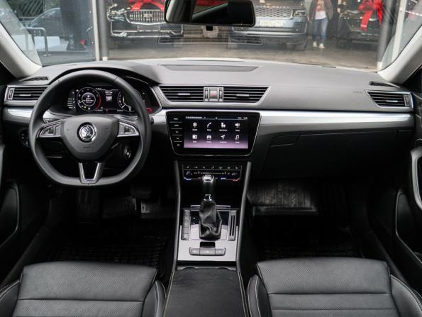 Skoda Superb III Рестайлинг с пробегом 2020 года, цена 3 150 000 рублей, 64000 км, лифтбек, Автокод Объявления