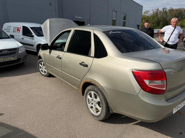 Lada (ВАЗ) Granta I с пробегом 2012 года, цена 182 353 рубля, 198000 км, седан, Автокод Объявления