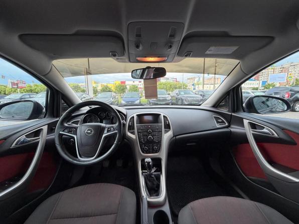 Opel Astra J с пробегом 2011 года, цена 681 000 рублей, 269042 км, универсал, Автокод Объявления