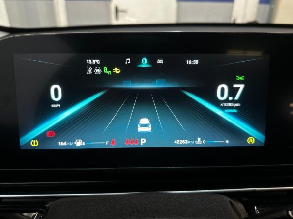 Omoda C5 I с пробегом 2023 года, цена 1 880 000 рублей, 42255 км, внедорожник, Автокод Объявления