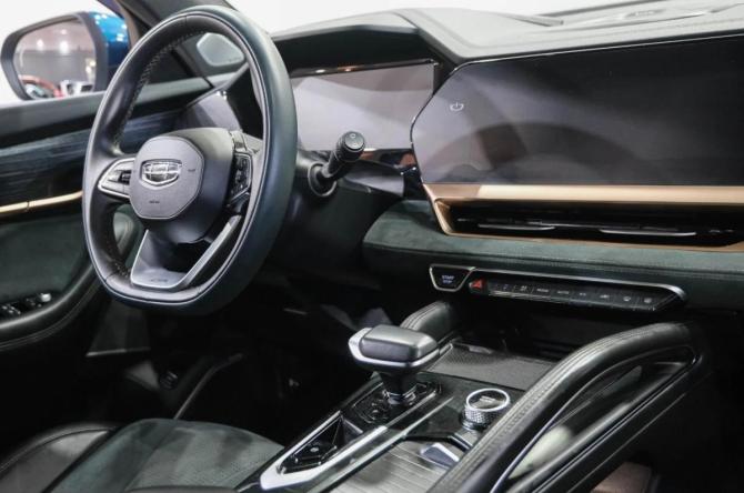 Geely Monjaro I с пробегом 2023 года, цена 3 199 000 рублей, 72000 км, внедорожник, Автокод Объявления