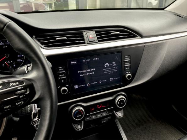 Kia Rio IV Рестайлинг с пробегом 2021 года, цена 1 599 000 рублей, 90928 км, седан, Автокод Объявления