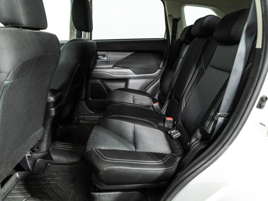 Mitsubishi Outlander III Рестайлинг 3 Санкт-Петербург  - изображение 10