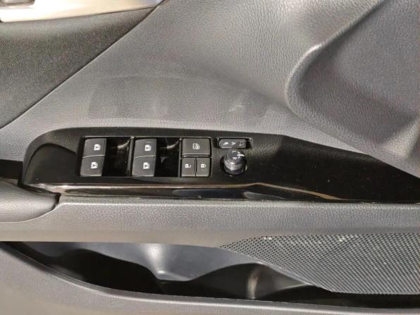 Toyota Camry VIII (XV70) с пробегом 2018 года, цена 2 550 000 рублей, 121132 км, седан, Автокод Объявления
