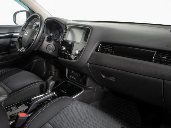 Mitsubishi Outlander III Рестайлинг 3 с пробегом 2020 года, цена 2 335 000 рублей, 87400 км, внедорожник, Автокод Объявления