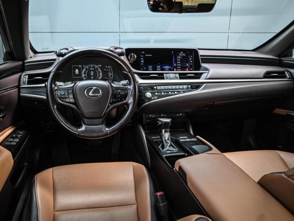 Lexus ES VII с пробегом 2020 года, цена 4 099 000 рублей, 82701 км, седан, Автокод Объявления