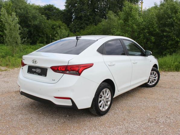 Hyundai Solaris II с пробегом 2018 года, цена 1 252 000 рублей, 120997 км, седан, Автокод Объявления