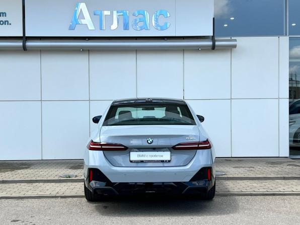 BMW 5 серии VIII (G60/G61/G68) с пробегом 2024 года, цена 7 390 000 рублей, 2200 км, седан, Автокод Объявления