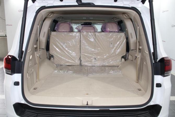 Toyota Land Cruiser 300 Series с пробегом 2024 года, цена 13 400 000 рублей, 25 км, внедорожник, Автокод Объявления