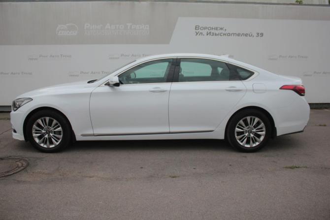 Hyundai Genesis II с пробегом 2015 года, цена 2 390 000 рублей, 71000 км, седан, Автокод Объявления