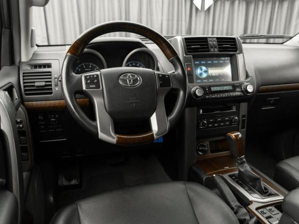 Toyota Land Cruiser Prado 150 Series с пробегом 2013 года, цена 2 990 000 рублей, 149789 км, внедорожник, Автокод Объявления