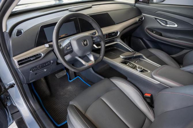 Changan UNI-T I с пробегом 2023 года, цена 3 100 000 рублей, 55155 км, внедорожник, Автокод Объявления