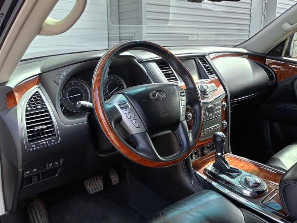 Infiniti QX80 I Рестайлинг с пробегом 2015 года, цена 2 600 000 рублей, 253943 км, внедорожник, Автокод Объявления