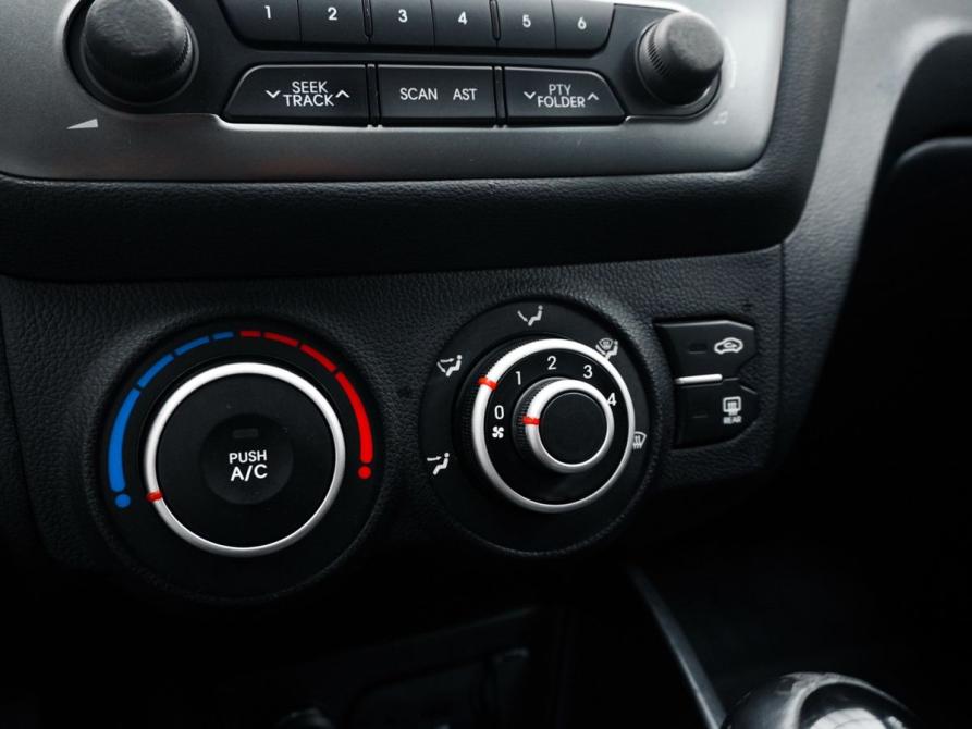 Kia Rio III Ростов-на-Дону  - изображение 15