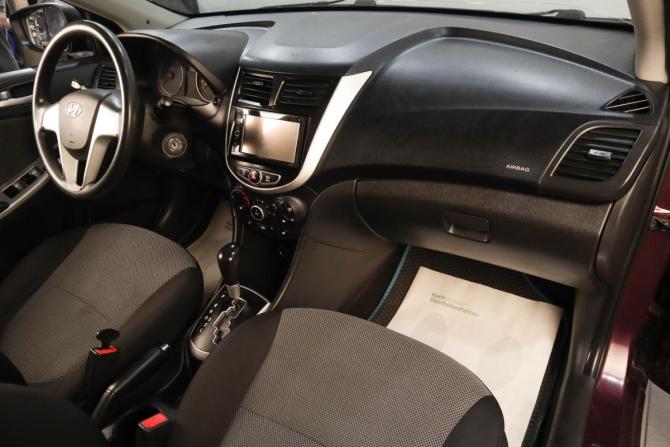 Hyundai Solaris I с пробегом 2012 года, цена 829 000 рублей, 229000 км, седан, Автокод Объявления