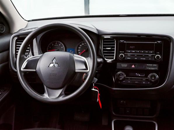 Mitsubishi Outlander III Рестайлинг 2 с пробегом 2018 года, цена 1 925 000 рублей, 104032 км, внедорожник, Автокод Объявления