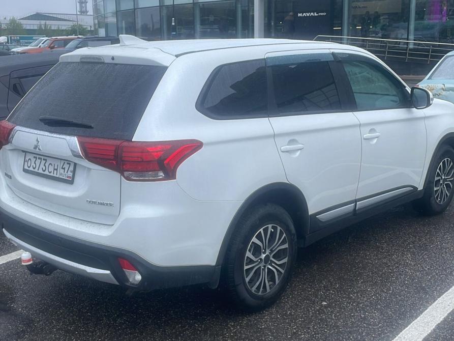 Mitsubishi Outlander III Рестайлинг 2 Санкт-Петербург  - изображение 3