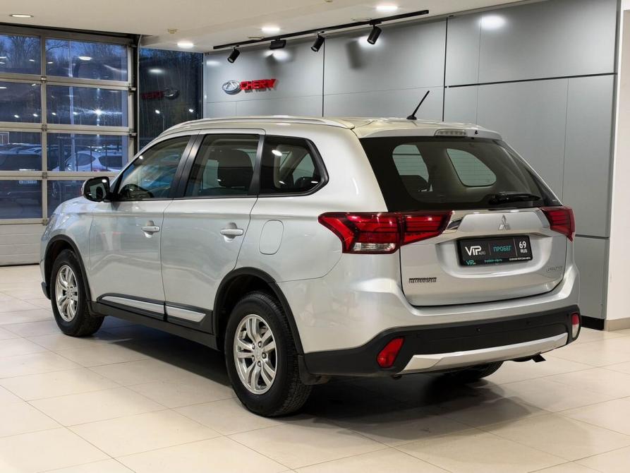 Mitsubishi Outlander III Рестайлинг Тверь  - изображение 4