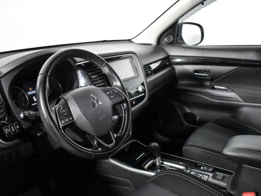 Mitsubishi Outlander III Рестайлинг 3 Санкт-Петербург  - изображение 10