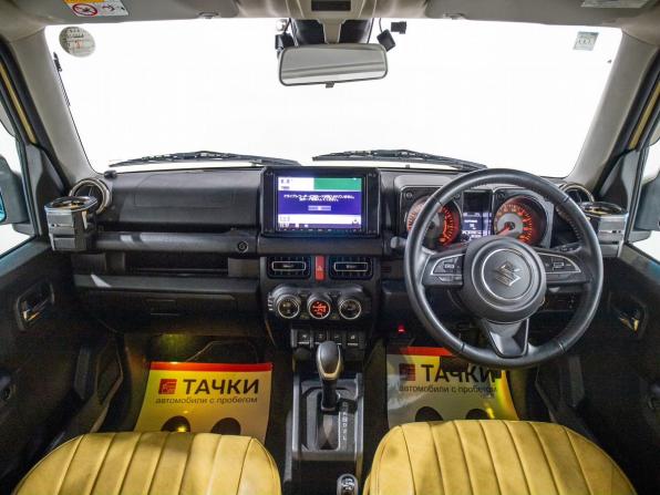 Suzuki Jimny IV с пробегом 2021 года, цена 2 040 000 рублей, 29346 км, внедорожник, Автокод Объявления