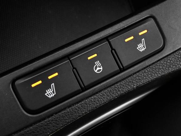 Kia Rio IV Рестайлинг с пробегом 2021 года, цена 1 699 000 рублей, 73243 км, седан, Автокод Объявления
