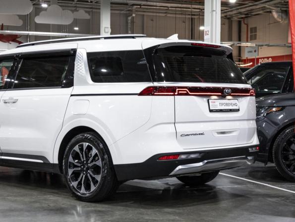 Kia Carnival IV с пробегом 2021 года, цена 4 459 455 рублей, 50000 км, минивэн, Автокод Объявления